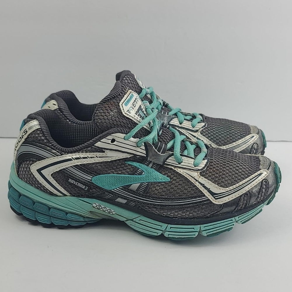 Womens Brooks Ravenna 3,  Size 8 Aqua gray silver